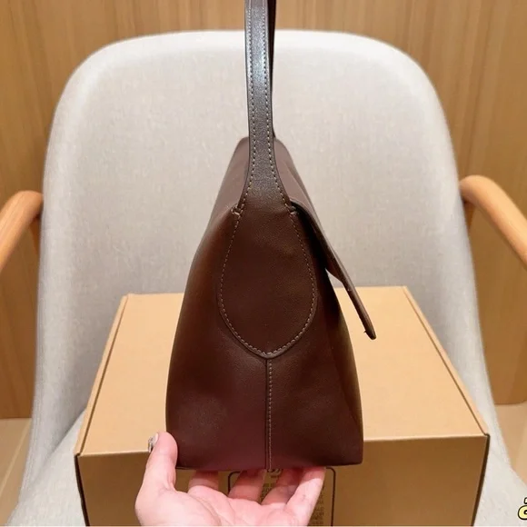 Coach women's bag - Picture 6 of 9